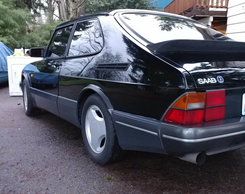 Illustration for article titled At $8,000, Is This 1990 900 SPG Not The Same Old Saab And Dance?